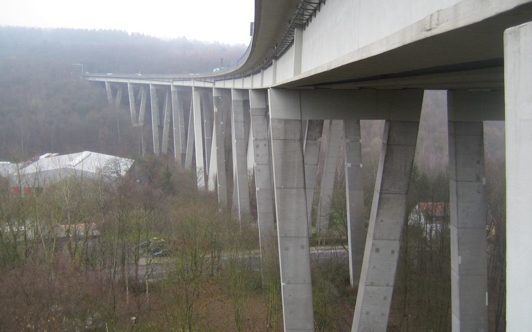 Sulzbachtalbrücke, Autobahndreieck Friedrichsthal