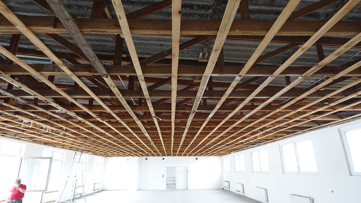 Statische Ertüchtigung einer bestehenden Dachkonstruktion in Holzbauweise, Kaiserslautern